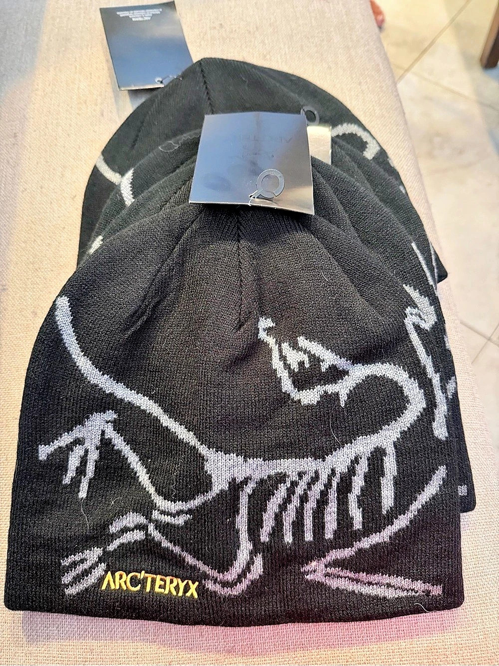 Arc'teryx Skeleton Bird Word Toque Beanie Black & White ONE